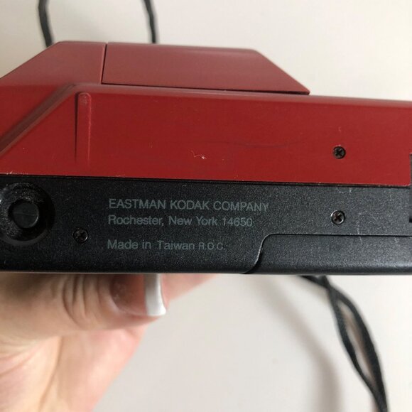 Kodak Red S100EF S Series 35mm Point and Shoot Camera Vintage - Picture 4 of 5